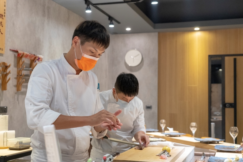 【花蓮市好吃】蒔夜すし(蒔夜壽司)｜專業師傅的精緻料理，新鮮漁獲搭配在地食材，視覺與味覺的雙重饗宴！ 花蓮好好玩