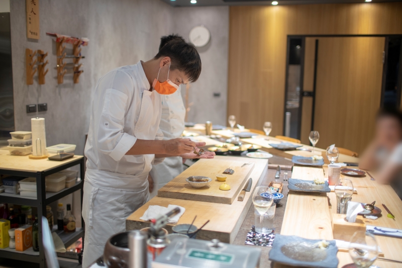 【花蓮市好吃】蒔夜すし(蒔夜壽司)｜專業師傅的精緻料理，新鮮漁獲搭配在地食材，視覺與味覺的雙重饗宴！ 花蓮好好玩