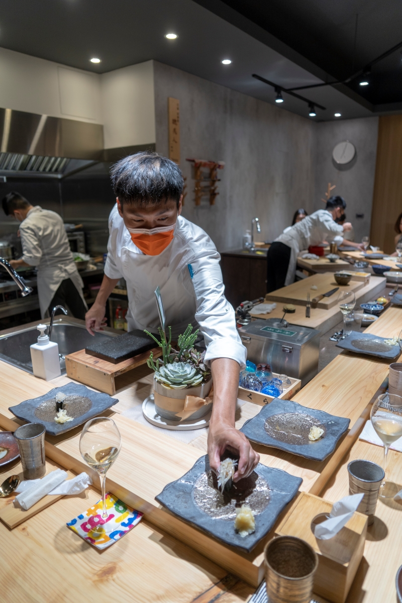 【花蓮市好吃】蒔夜すし(蒔夜壽司)｜專業師傅的精緻料理，新鮮漁獲搭配在地食材，視覺與味覺的雙重饗宴！ 花蓮好好玩