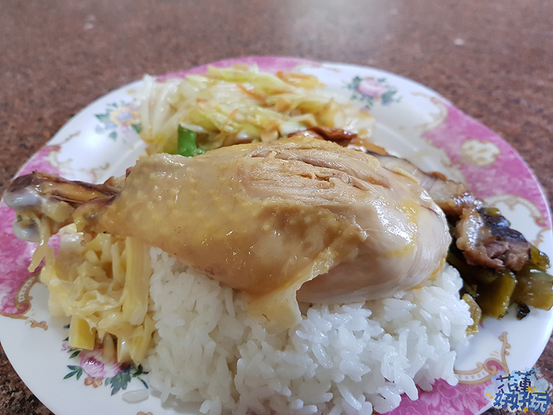 【秀林好吃】太魯閣一家村食堂｜隱藏版的美味限量土雞飯 花蓮好好玩