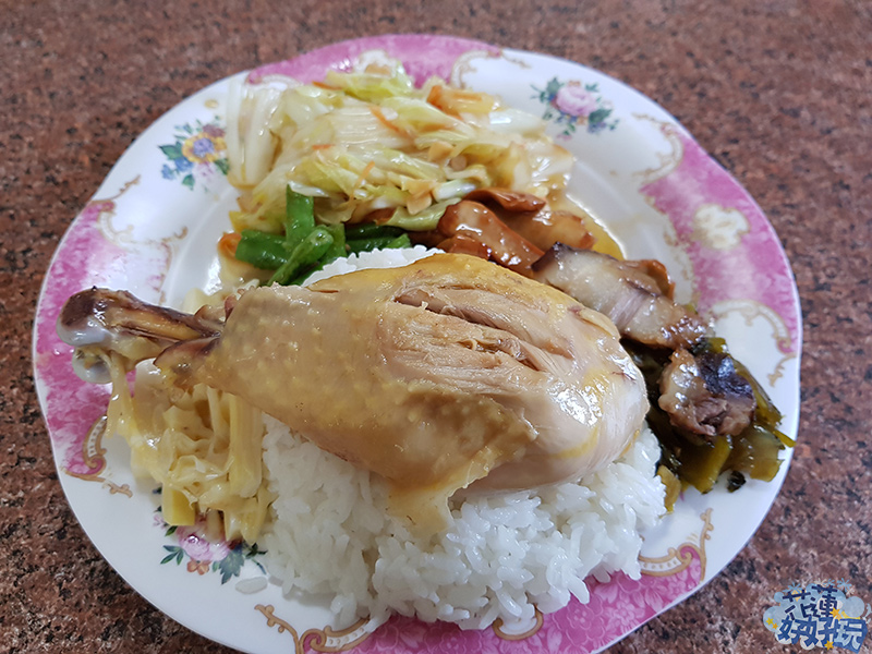 【秀林好吃】太魯閣一家村食堂｜隱藏版的美味限量土雞飯 花蓮好好玩