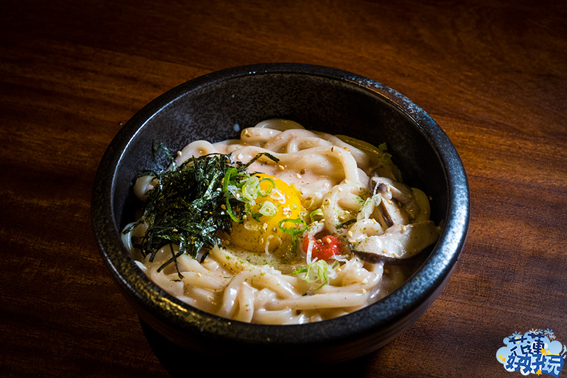 【花蓮市好吃】小串酒場｜美味的日式居酒屋與燒烤料理店，下班後聚餐續攤的好地方 花蓮好好玩
