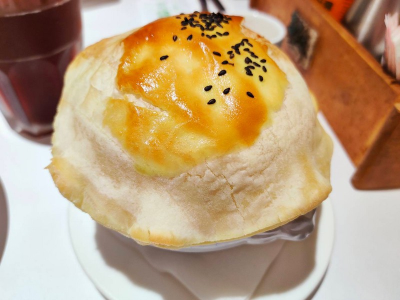 【花蓮市好吃】紐約客牛排館｜花蓮老字號牛排館，聚餐、慶生，學生時代的好滋味 花蓮好好玩