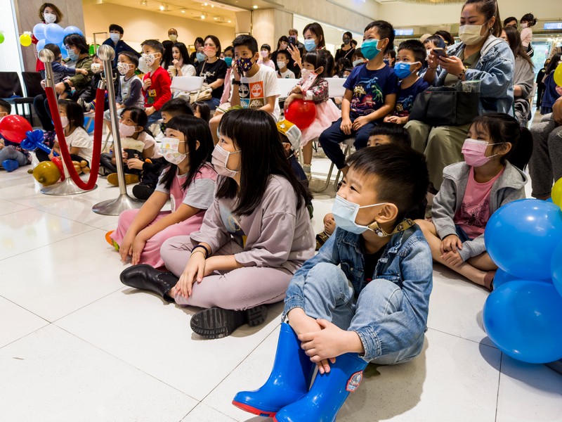 【花蓮市好玩】遠東百貨｜CLOWN SHOW，週週特技拿好禮！11月獻禮表演 花蓮好好玩