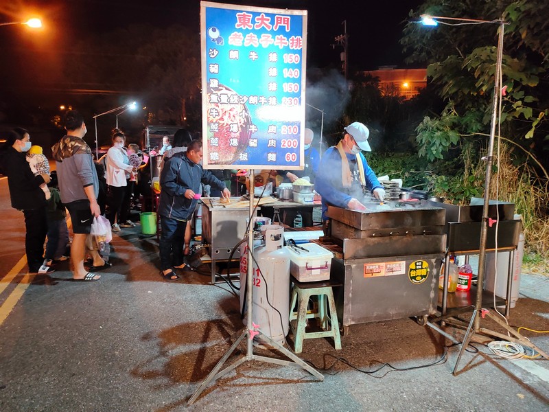 【新城好吃】新城夜市｜火車站出來直通的週五大夜市 花蓮好好玩