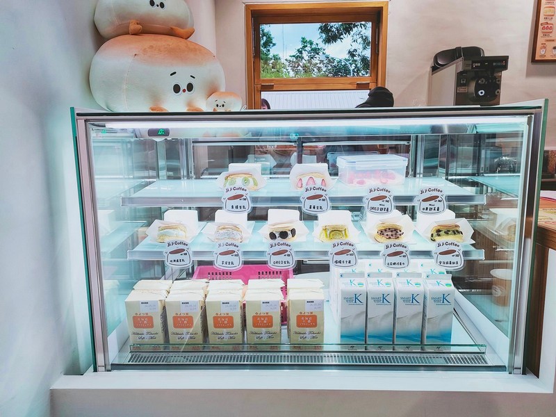 【新城好吃】Ji Ji Coffee吉吉咖啡｜新城老街的舒芙蕾花園，照相館旁的網美拍照景點 花蓮好好玩