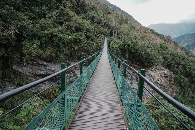 【卓溪好玩】瓦拉米步道|壯闊山風吊橋、森林步道與日治遺跡,親子步道體驗 花蓮好好玩 【卓溪好玩】瓦拉米步道|壯闊山風吊橋、森林步道與日治遺跡,親子步道體驗 花蓮好好玩