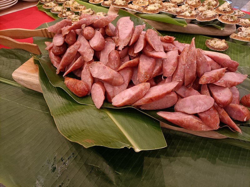 部落特色美食｜雙饗豬限量禮袋、馬告鹹豬肉片、山豬肉香腸。冷凍食品系列【原風禮坊】 花蓮好好玩