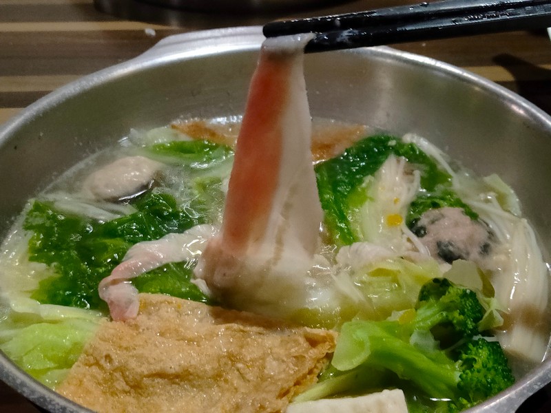 【花蓮市好吃】宮澤火鍋｜轉角遇到的火鍋之愛，手工製作美味丸子與哈根達斯，高品質的火鍋享受 花蓮好好玩