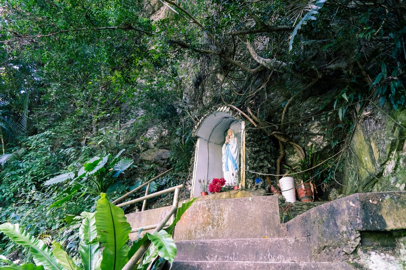森板步道｜摩里薩卡林田山，台灣四大林場裡的秘密步道，充滿教堂色彩的浮雕故事與森林健行 花蓮好好玩